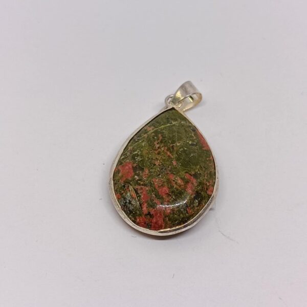 Pendentif D'Epidote ou Unakite